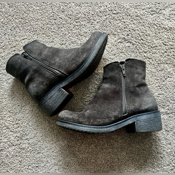 Naot Wander Size 37 / 6 Grey Suede Nubuck Comfort Double Zip Ankle Boots - Picture 1 of 7
